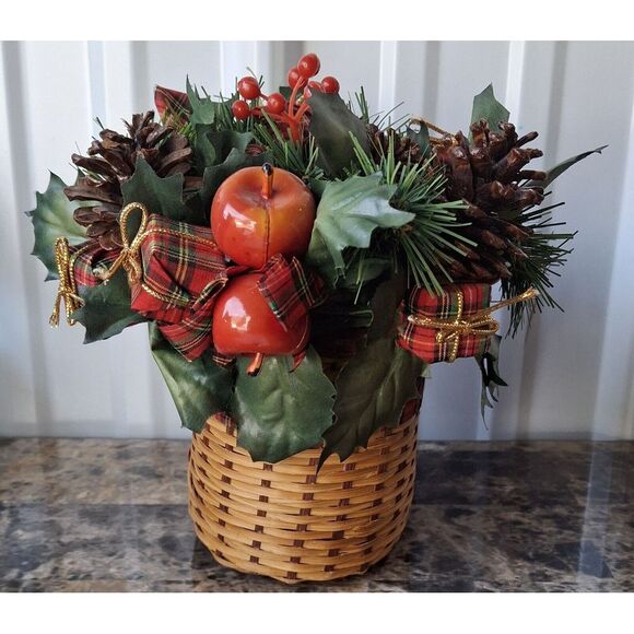 Vintage Christmas Wicker Santa Boot Basket Holiday Decor Centerpiece - Picture 4 of 5